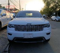 جیپ گراند شیرۆکی